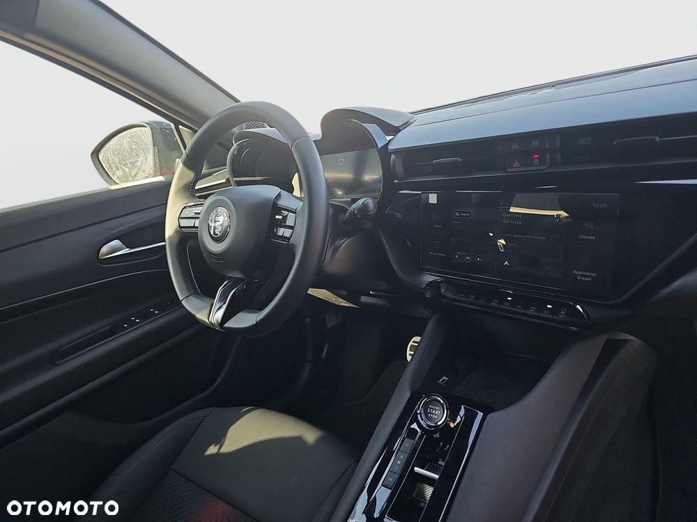 Alfa Romeo Junior 1.2 mHEV Ibrida Speciale eDCT - 15