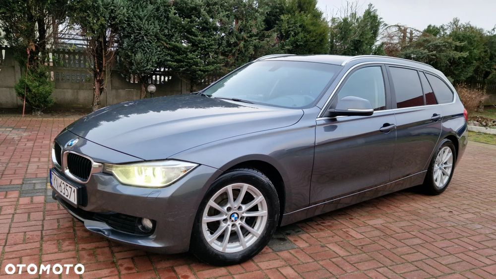 BMW Seria 3 320d Sport Line - 3