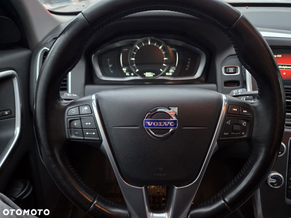 Volvo XC 60 D4 Geartronic Summum - 19