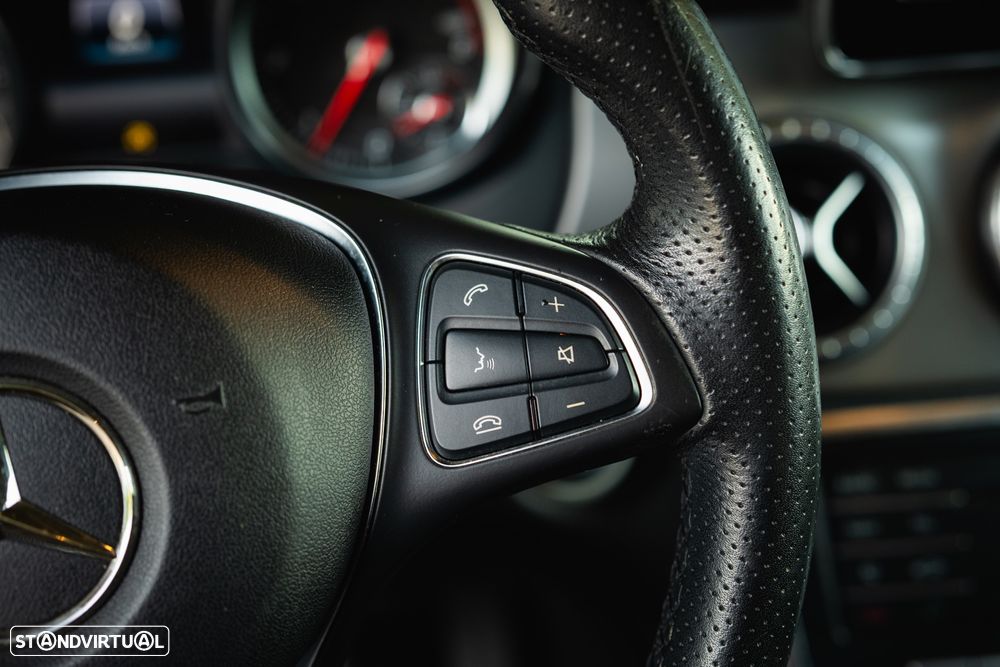 Mercedes-Benz CLA 200 Shooting Brake d Urban - 24