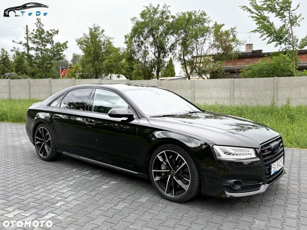 Audi S8 Plus - 2