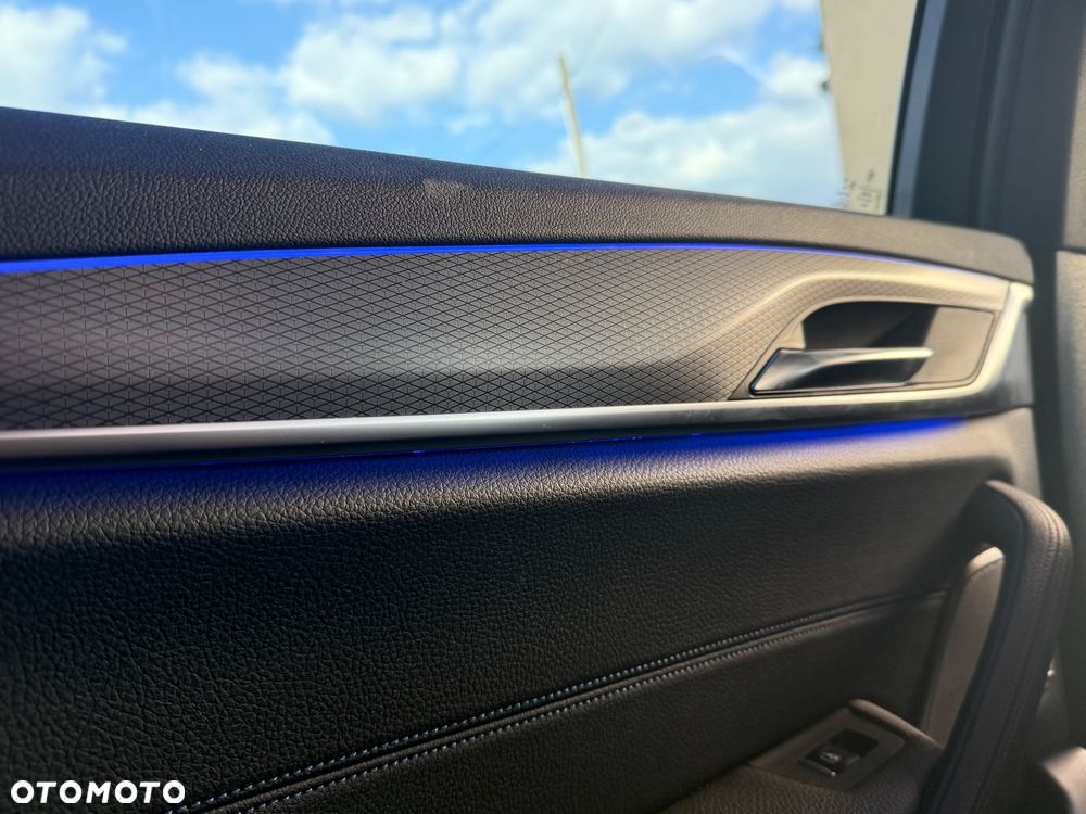 BMW Seria 5 520d xDrive Touring M Sport Edition - 18