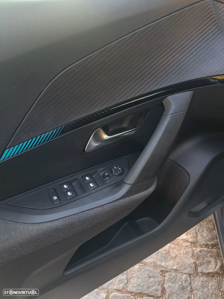 Peugeot e-2008 50 kWh Allure - 10