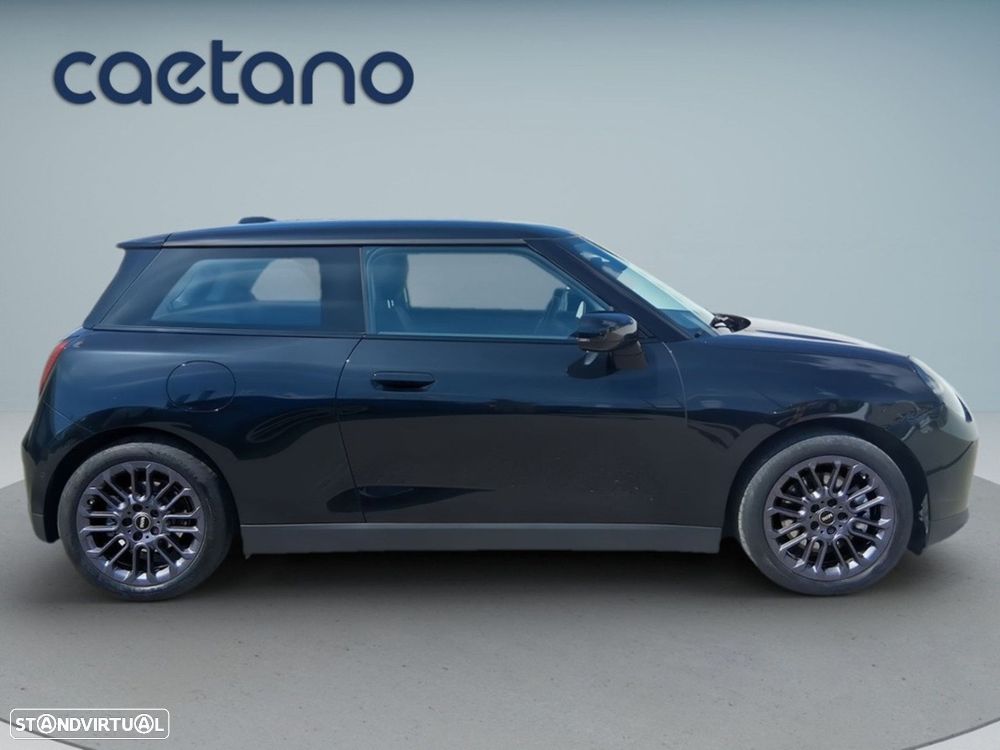 MINI 3 Portas Cooper E Essential - 8