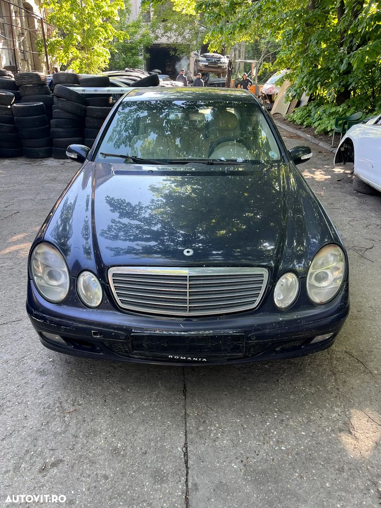 Dezmembrez Mercedes Benz E220 W211 albastru non facelift 2004 - 5