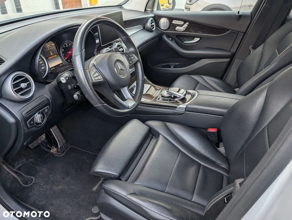 Mercedes-Benz GLC 300 4-Matic - 8