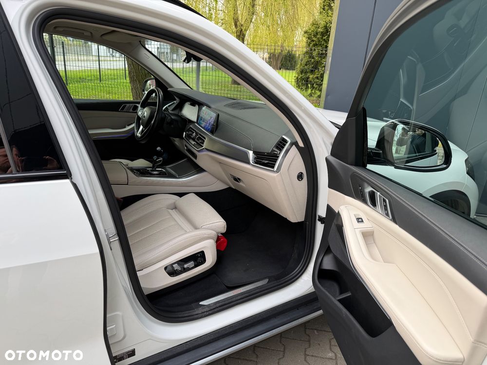 BMW X5 xDrive30d - 19