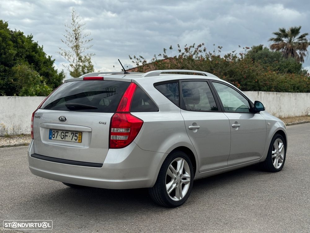 Kia Ceed SW 1.6 CRDi LX - 4