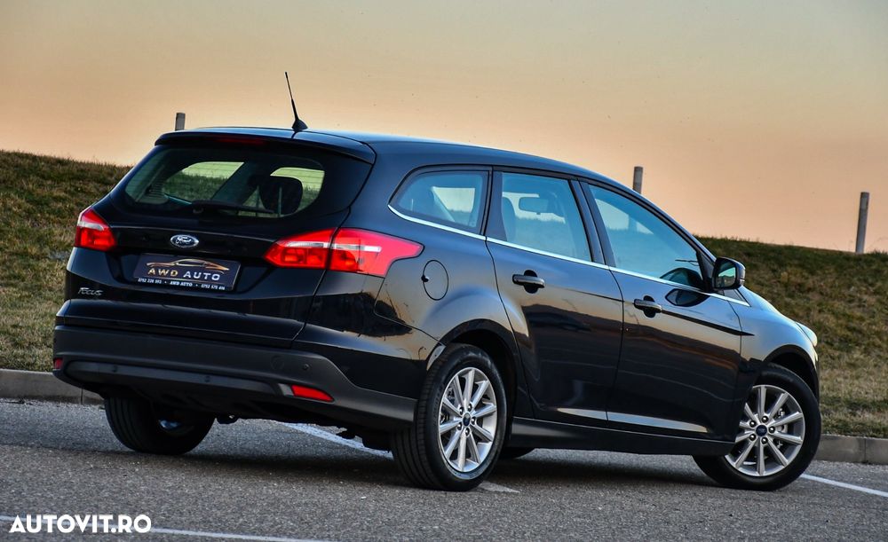 Ford Focus 1.5 TDCi DPF Start-Stopp-System Titanium - 4