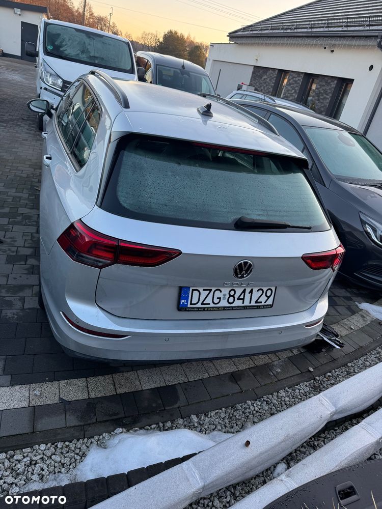 Volkswagen Golf - 2