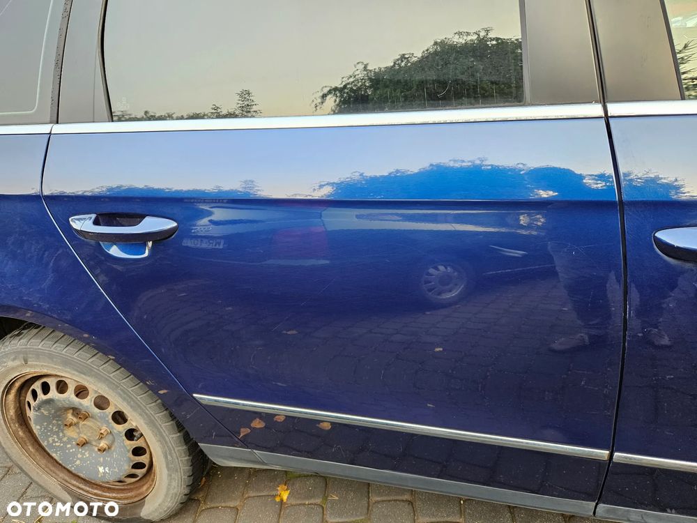VW Passat B6 kombi drzwi tył tylne  prawe lewe LD5Q - 4