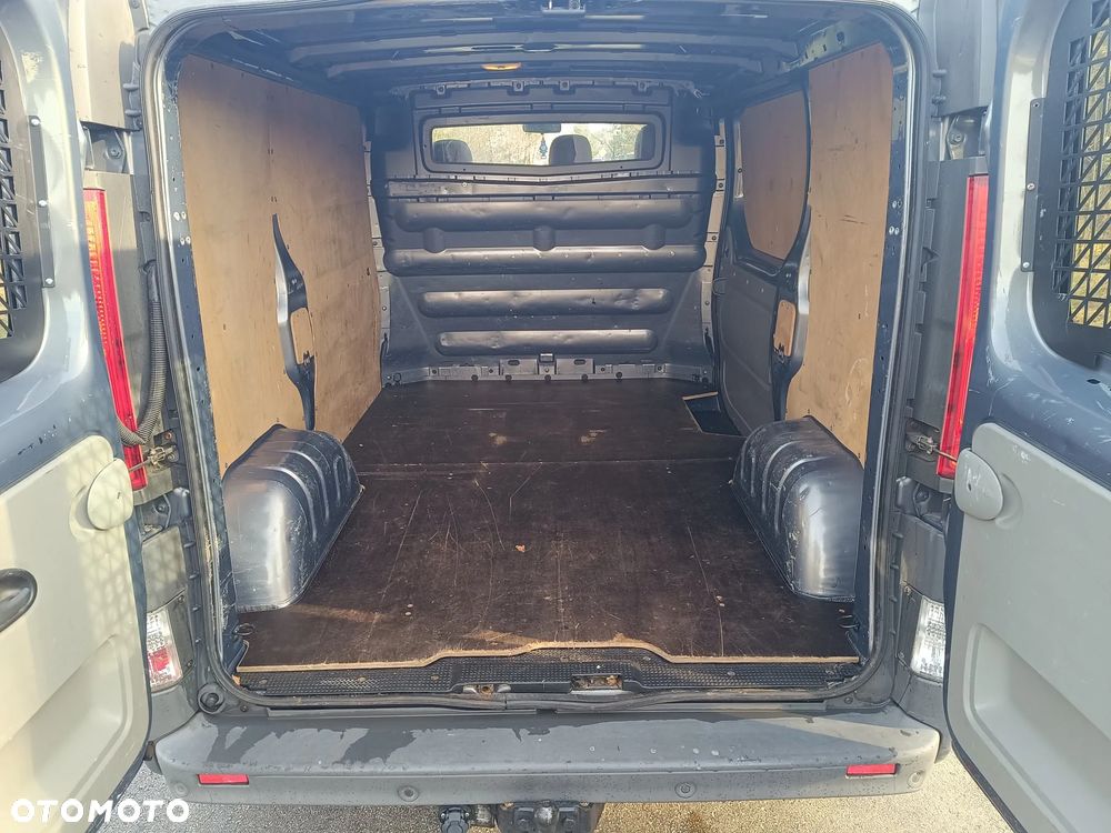 Opel VIVARO - 9