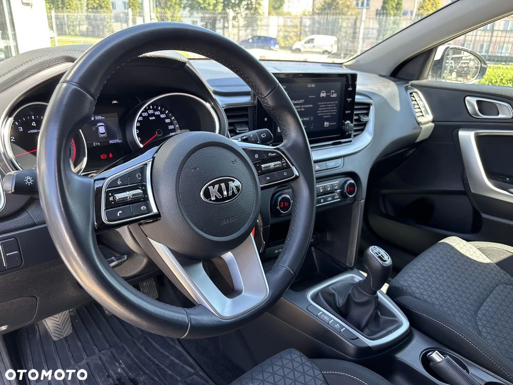 Kia XCeed 1.5 T-GDI M - 9