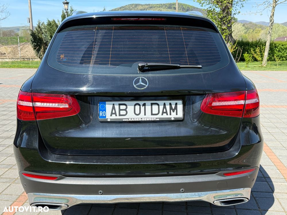 Mercedes-Benz GLC 220 d 4MATIC 9G-TRONIC AMG Line - 10