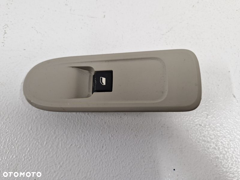 PEUGEOT 508 1 I PRZEŁĄCZNIK PRZYCISK PANEL SZYB PRAWY PRZÓD PRZEDNI 98026388BK - 1