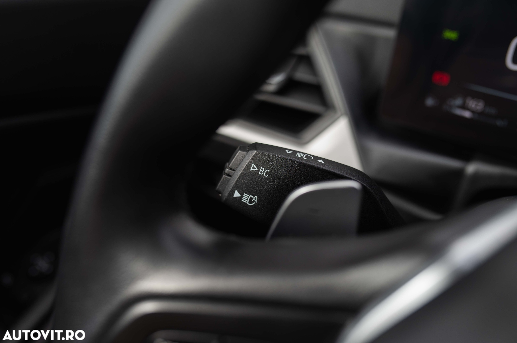 BMW Seria 3 320e AT PHEV - 35