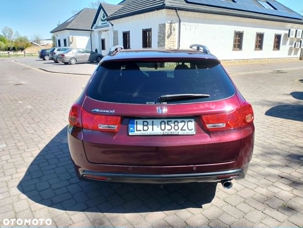 Honda Accord 2.0 Executive Nav - 6