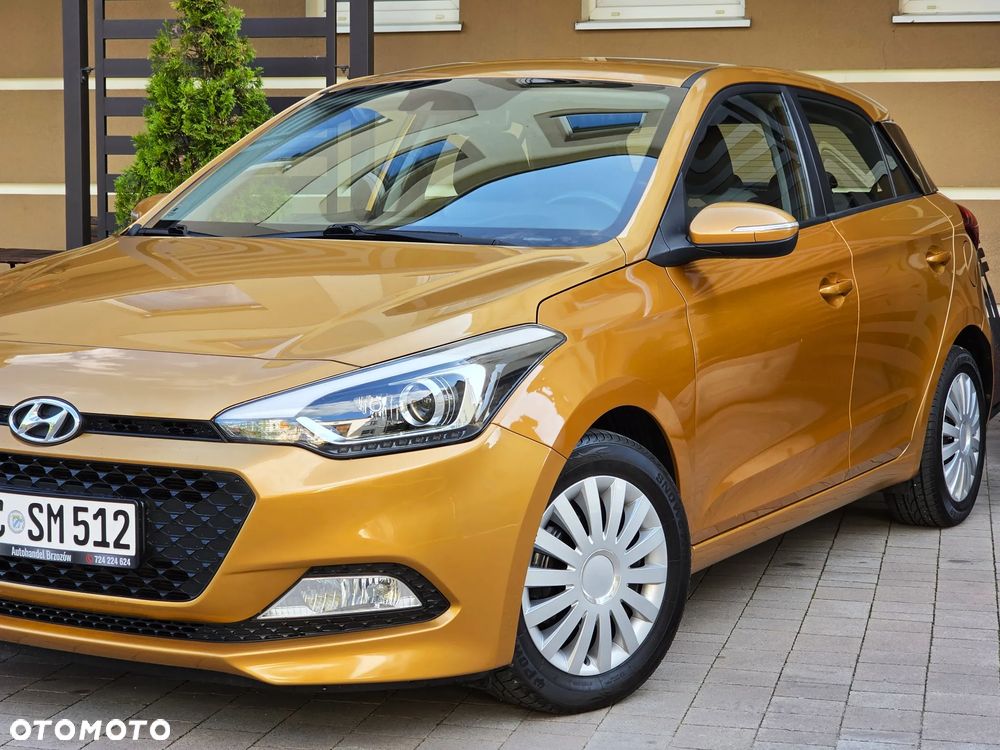 Hyundai i20 blue 1.2 YES Gold - 10