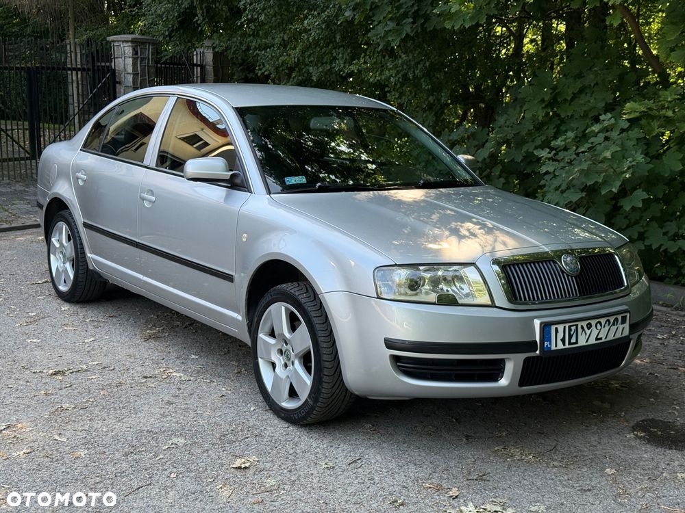 Skoda Superb 1.8 Turbo Comfort - 8