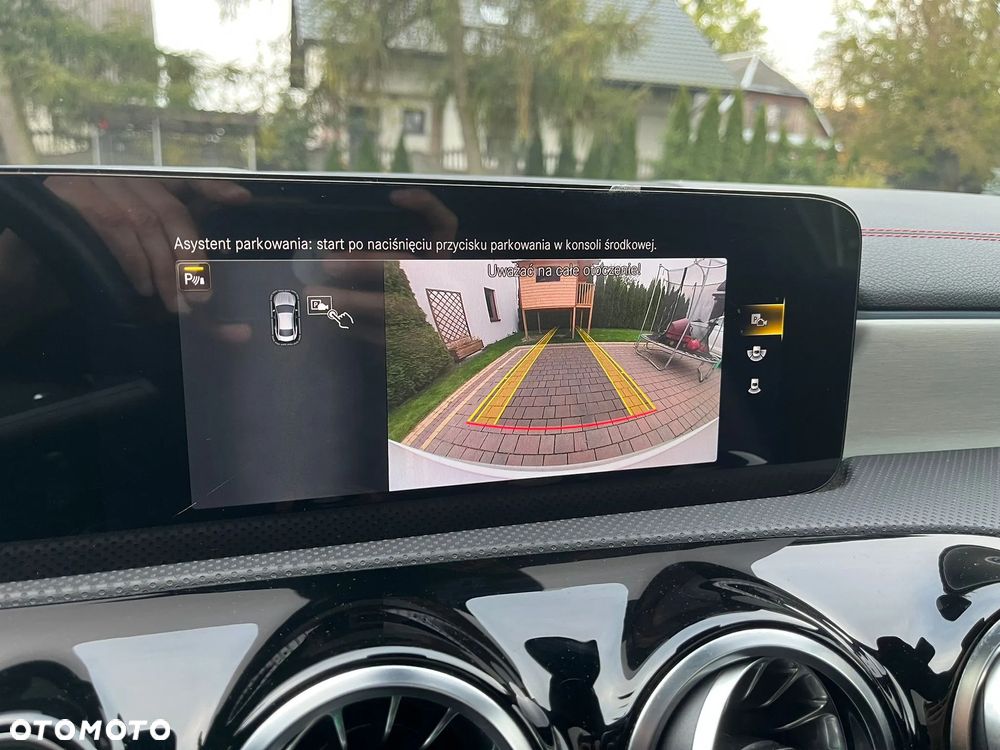 Mercedes-Benz CLA - 23