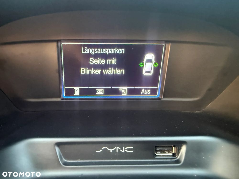Ford Kuga - 38