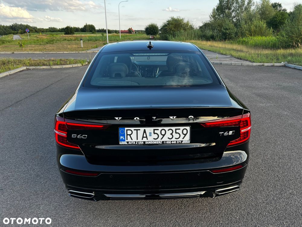 Volvo S60 T6 AWD R-Design - 9