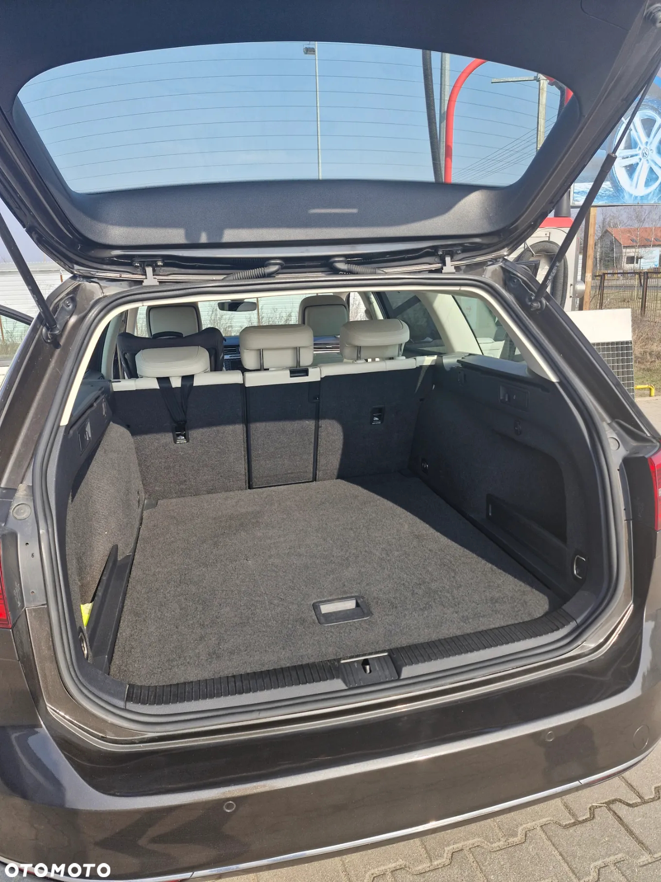 Volkswagen Passat - 23