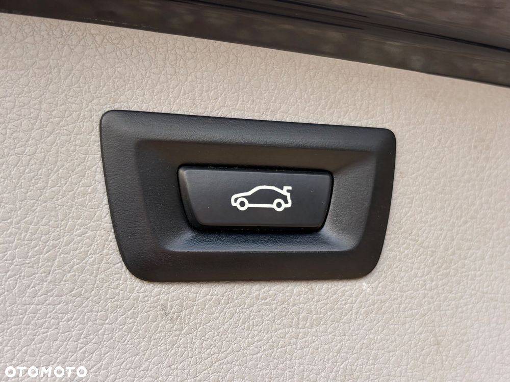 BMW Seria 3 320d DPF - 20