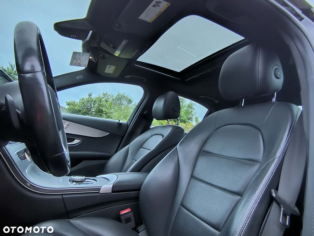 Mercedes-Benz Klasa C 300 4Matic 9G-TRONIC Avantgarde - 25