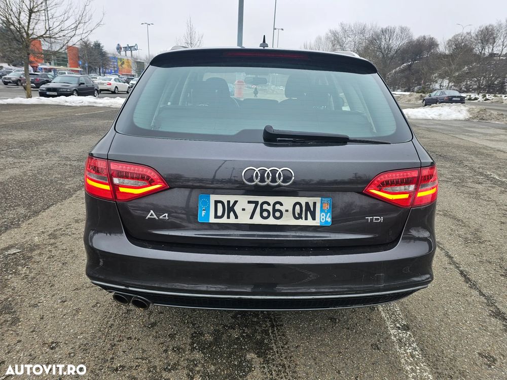 Audi A4 2.0 TDI DPF S line Sportpaket - 7
