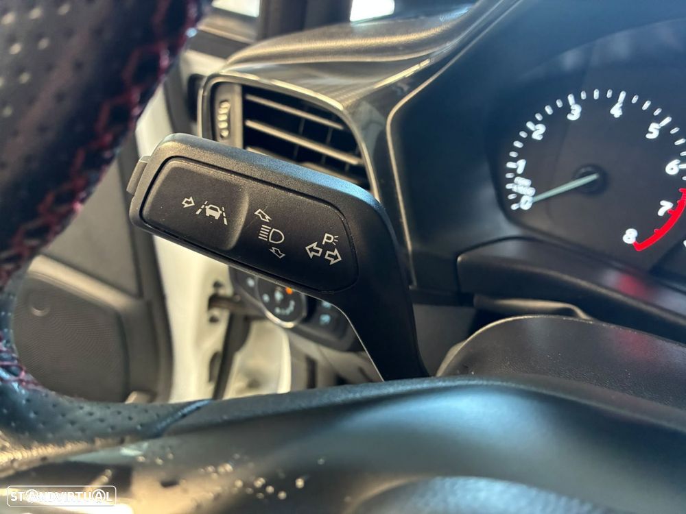 Ford Fiesta 1.0 EcoBoost ST-Line - 23