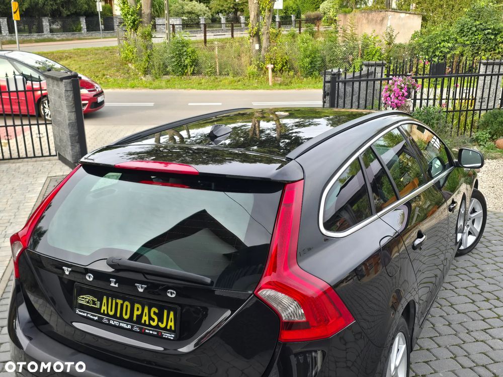 Volvo V60 D4 Summum - 14