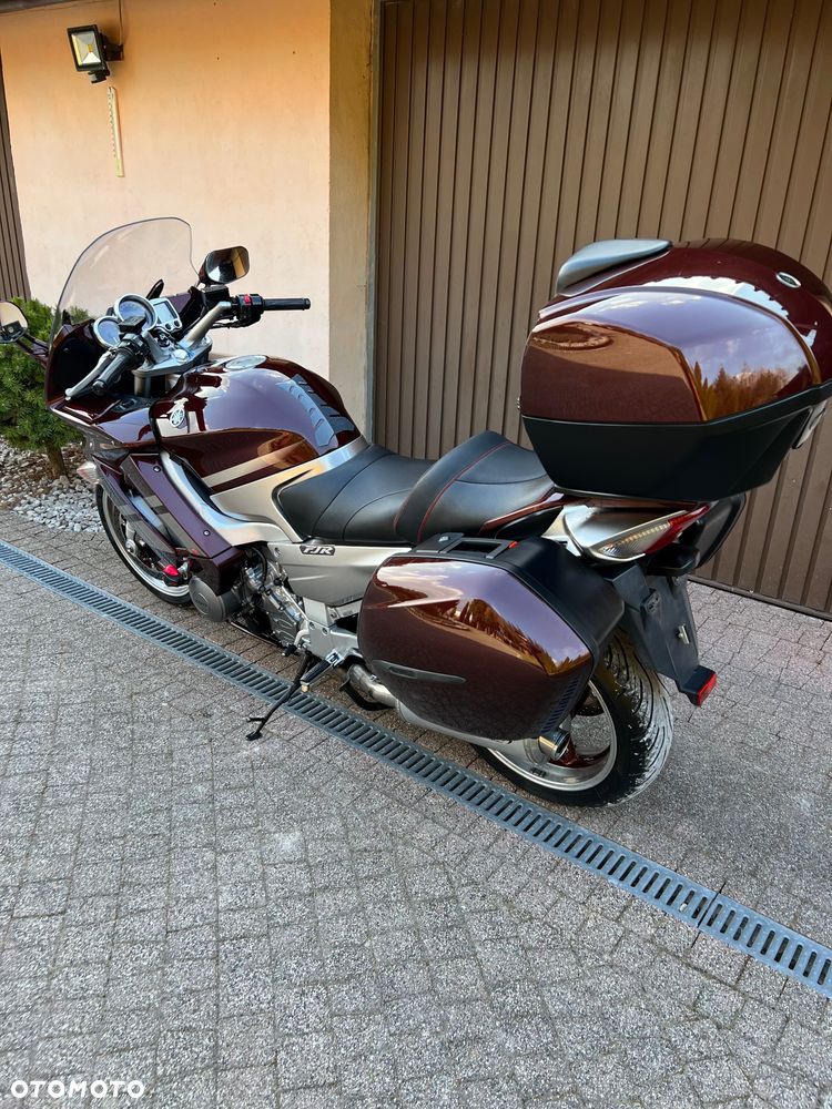 Yamaha FJR - 6