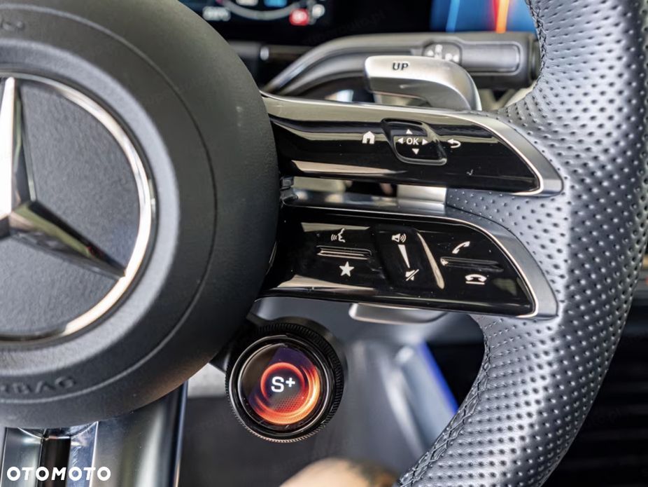 Mercedes-Benz GLA AMG 35 mHEV 4-Matic 8G-DCT - 12