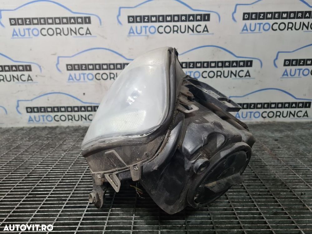 Far Stanga Mercedes GL X164 2006 - 2008 SUV 4 Usi (1266) Cu lupă - 2