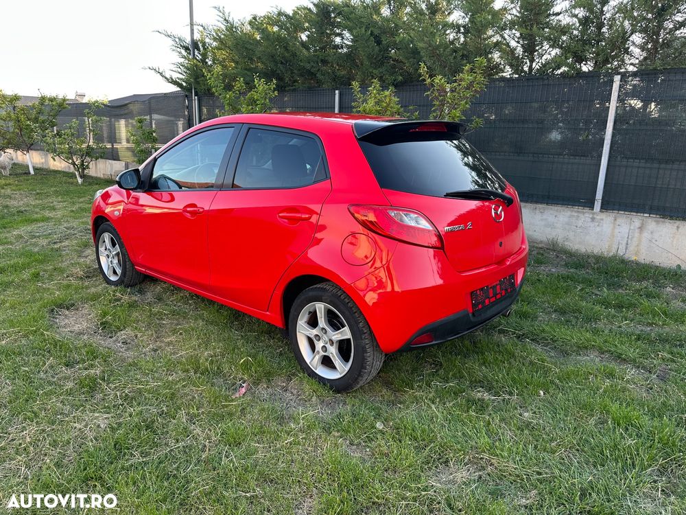 Mazda 2 - 4