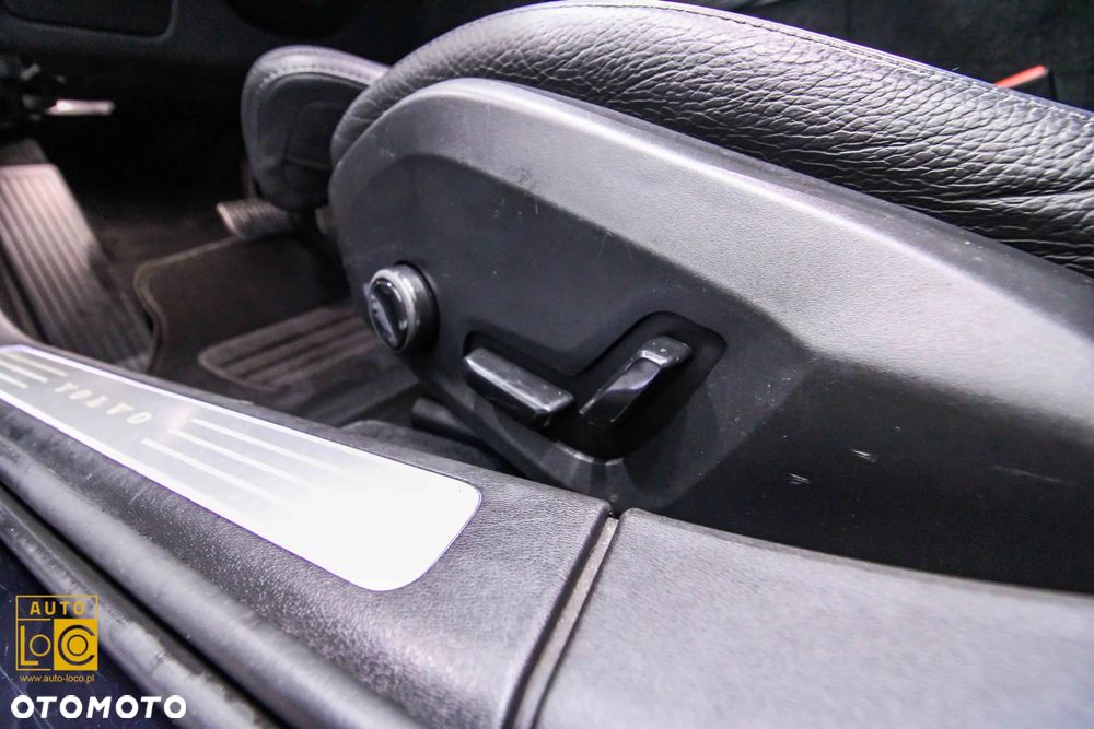 Volvo V90 D4 AWD Inscription - 32