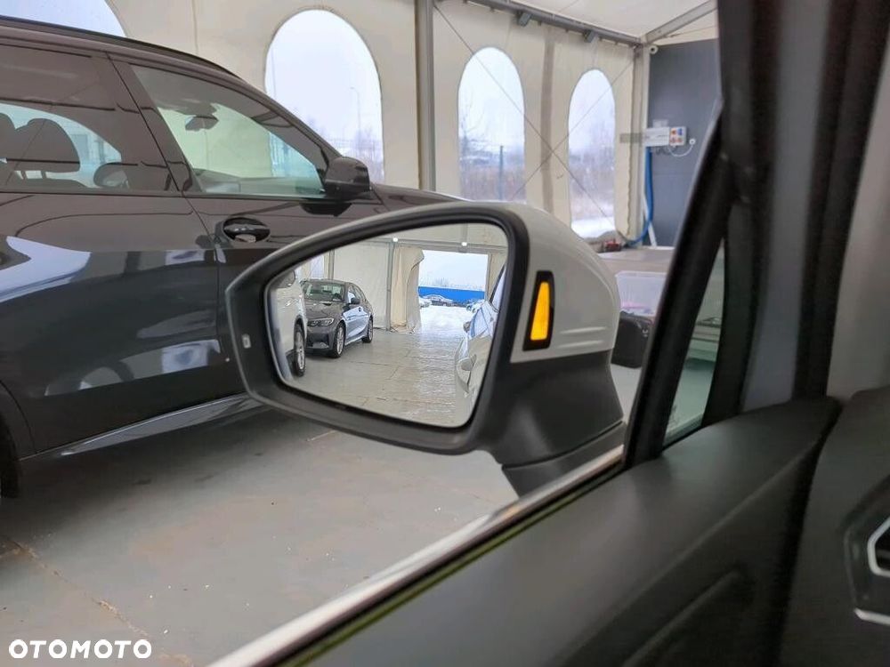 Volkswagen Tiguan 2.0 TDI SCR 4Mot Elegance DSG - 10