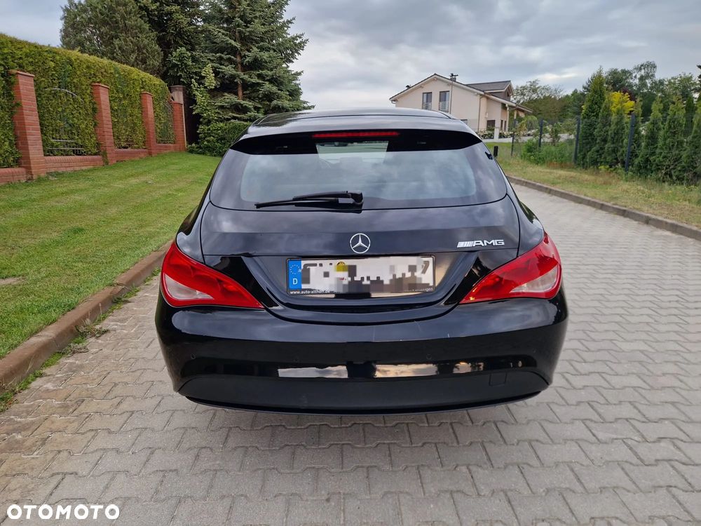 Mercedes-Benz CLA 200 CDI 7G-DCT Urban - 17