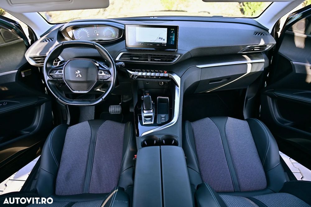 Peugeot 3008 Plug-In Hybrid 225 e-EAT8 Allure Pack - 9