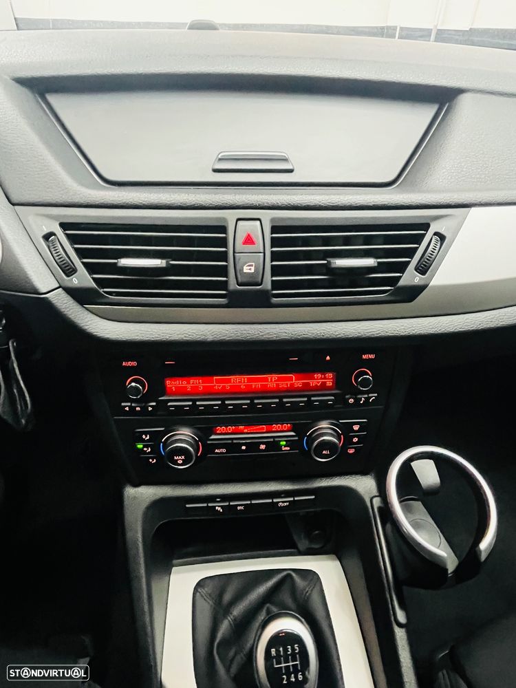 BMW X1 18 d xDrive Pack M - 43