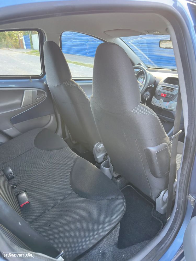 Toyota Aygo 1.0 Plus Sport Pack - 12