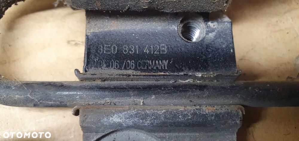 Zawias zawiasy drzwi prawy przód para Audi A6 C6 8E0831412B - 6