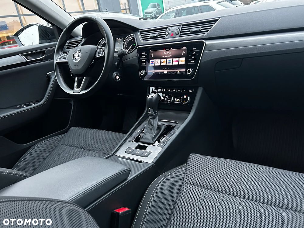 Skoda Superb 2.0 TDI SCR Style DSG - 29