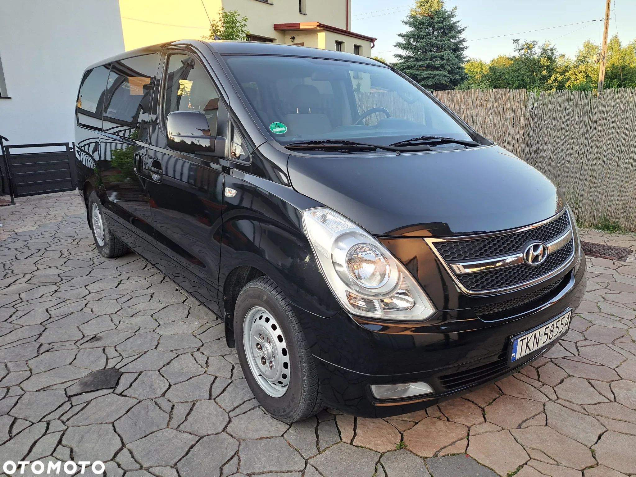 Hyundai H-1 - 1