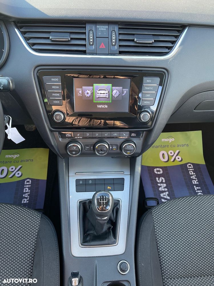 Skoda Octavia 1.6 TDI DPF Active Green tec - 24