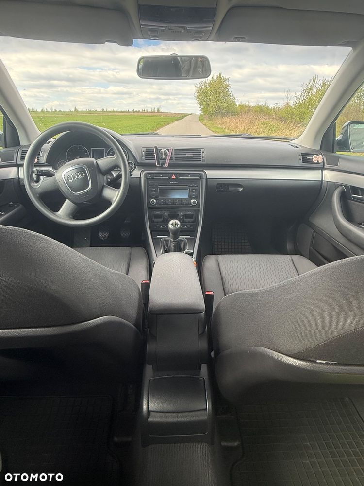 Audi A4 Limousine - 7