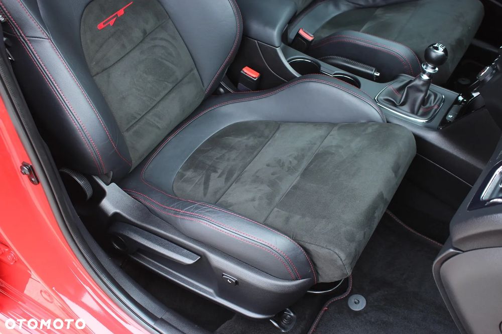 Kia Ceed 1.6 T-GDI GT-Challenge - 27