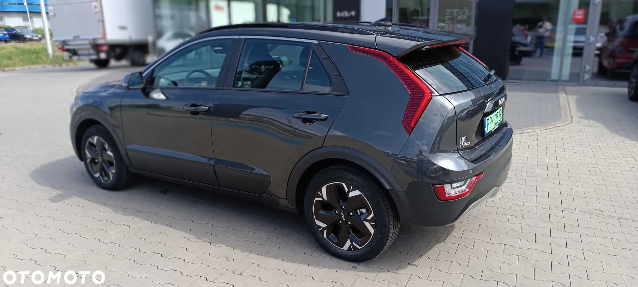 Kia Niro e-Niro 64kWh M - 4