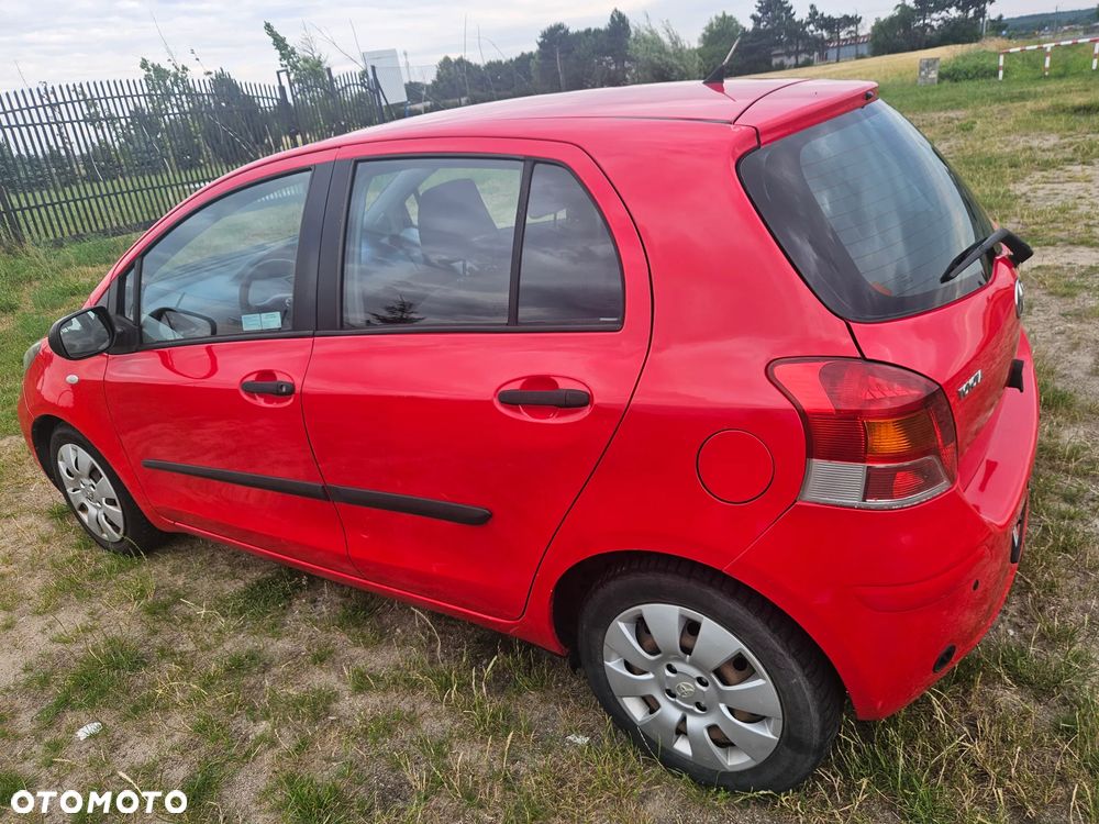 Toyota Yaris - 5